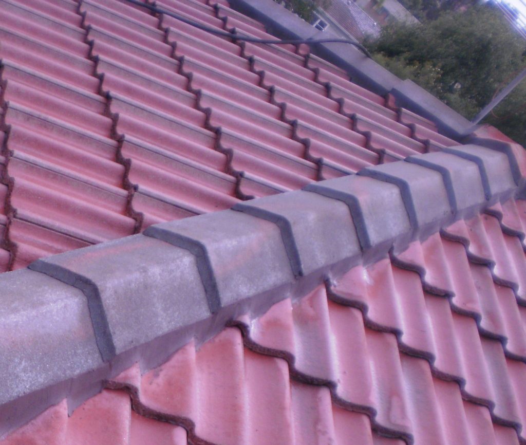 High Pressure Cleaning Roof Tiles